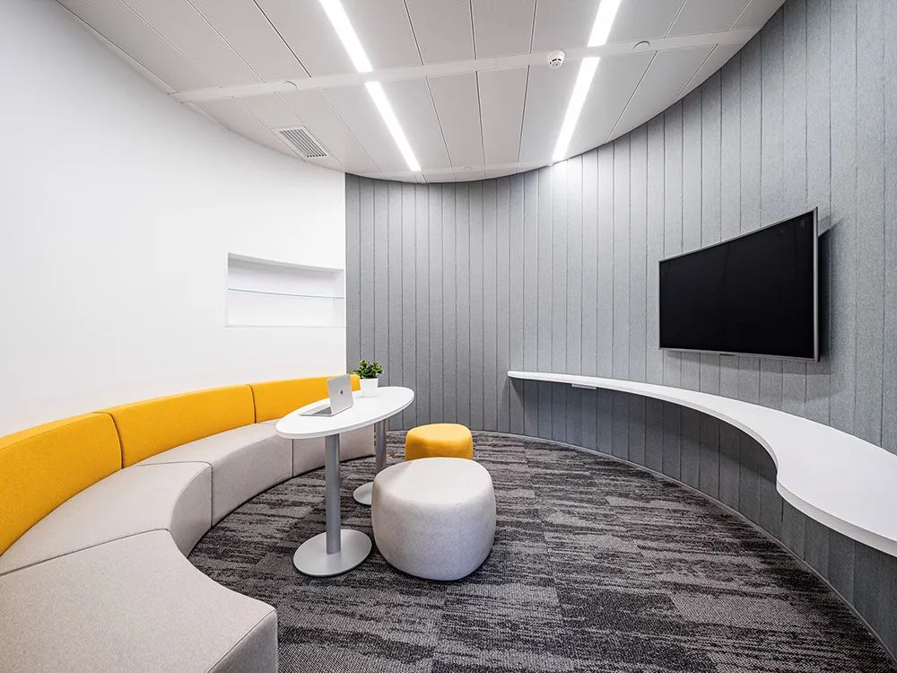 ���ڌ��֘��b�ް�������(chu��ng)�⹤�I(y��)�L(f��ng)�b������l(f��)�o���`��